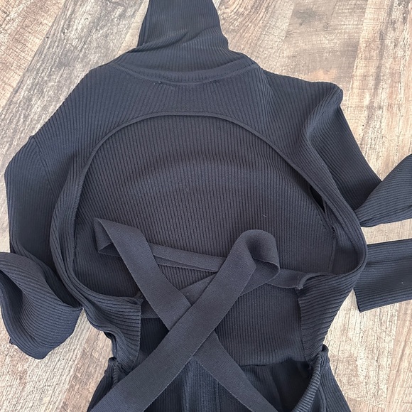 Knit Zara dress with open back size S - Picture 3 of 5